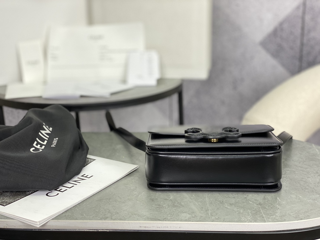 442ba9910b50f868775160a4ce58b676_1664938497_4514.jpg