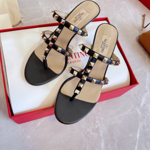 [VALENTINO] 락스터드 뮬