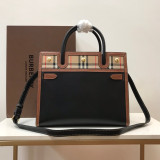 [BURBERRY] 스몰 레더 빈티지 체크 투핸들 타이틀백