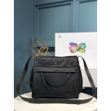 [PRADA] 사피아노 가죽 앤 나일론 숄더백