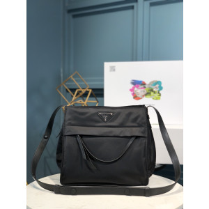 [PRADA] 사피아노 가죽 앤 나일론 숄더백