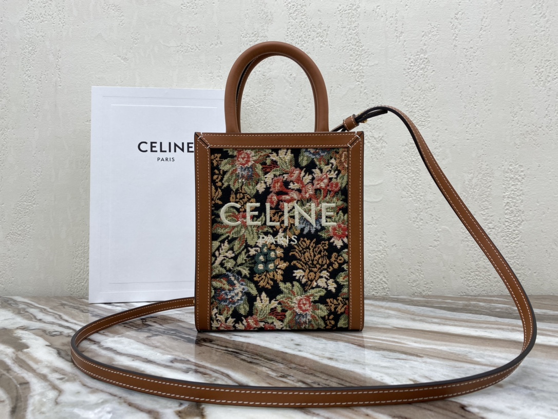 [CELINE] 미니 버티컬 카바스 캔버스 백
