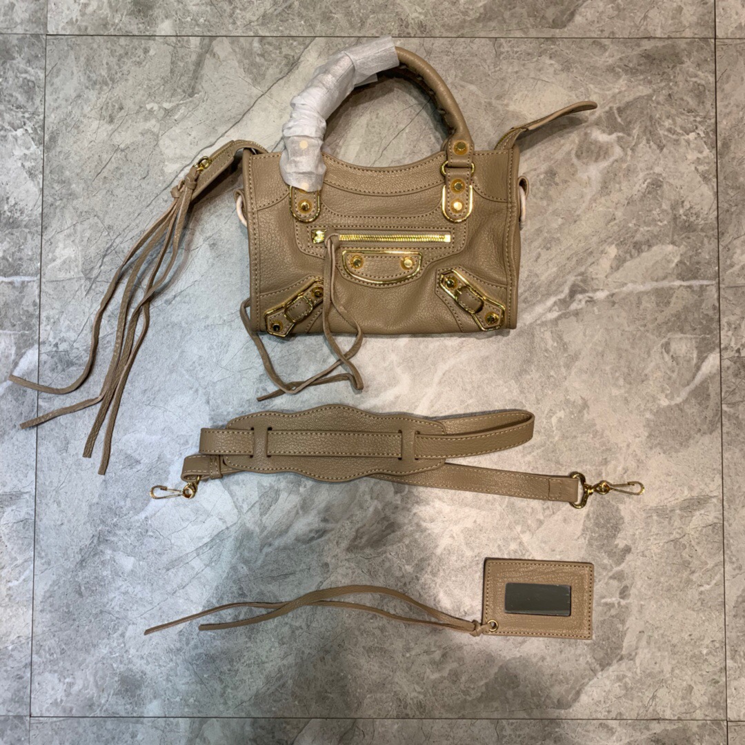[BALENCIAGA] 메탈릭 미니 시티백