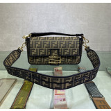 [FENDI] 미듐 바게트 -패브릭