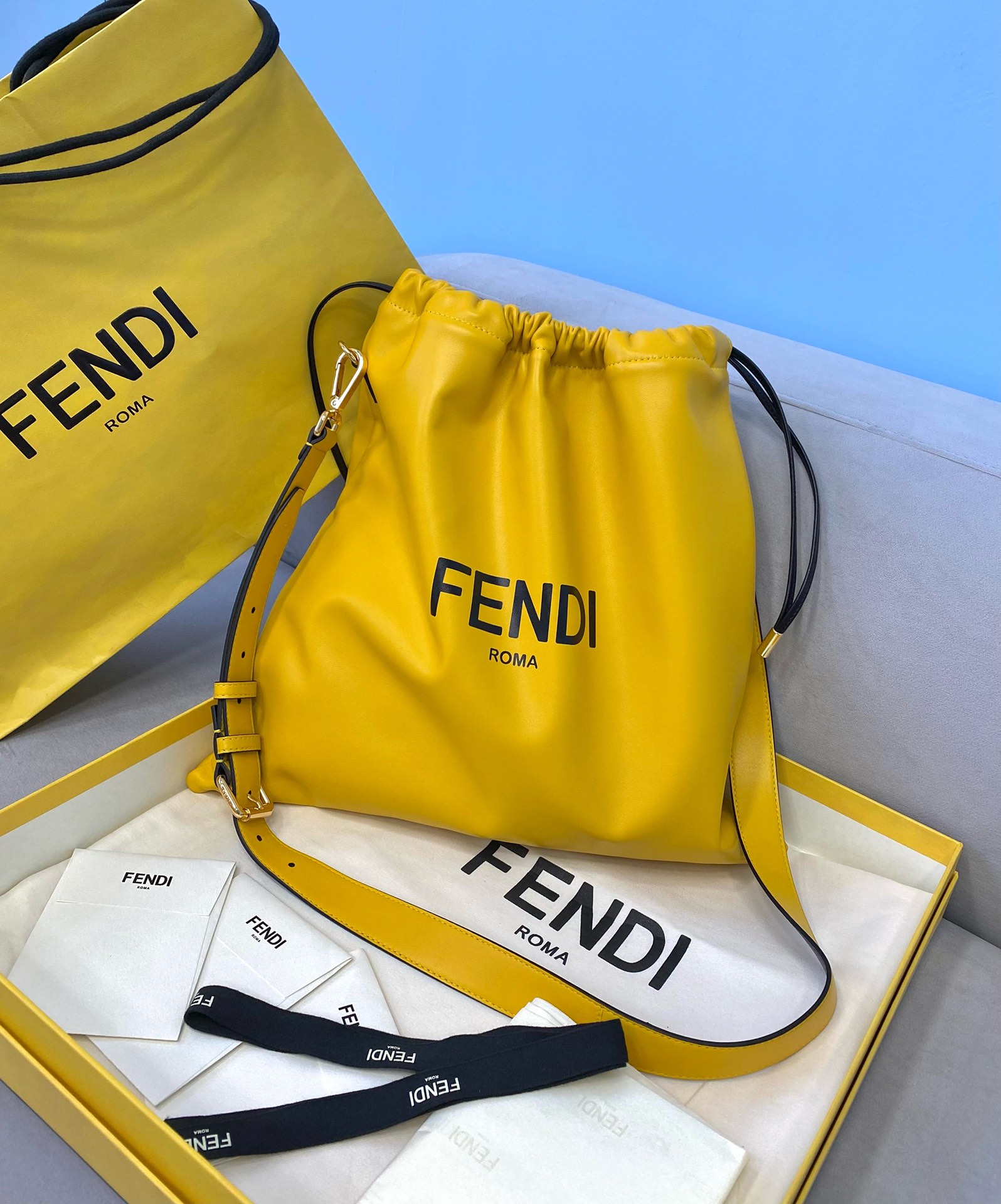 [FENDI] PACK 파우치 (스몰/미니)