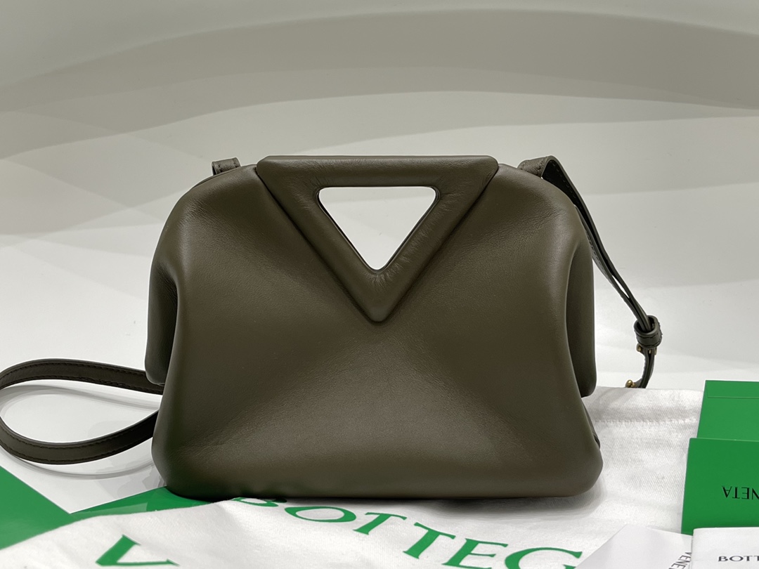 [BOTTEGA] 스몰 포인트 탑 핸들 백