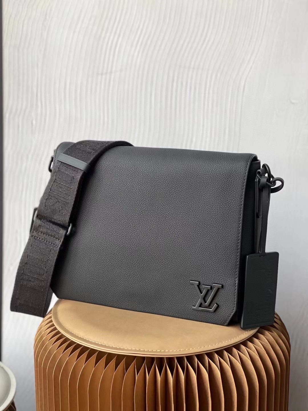[Louis Vuitton/SA급] 에어로그램 메신저 백