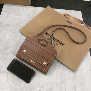[BURBERRY] 버버리 미니 톱스티치 포켓 클러치