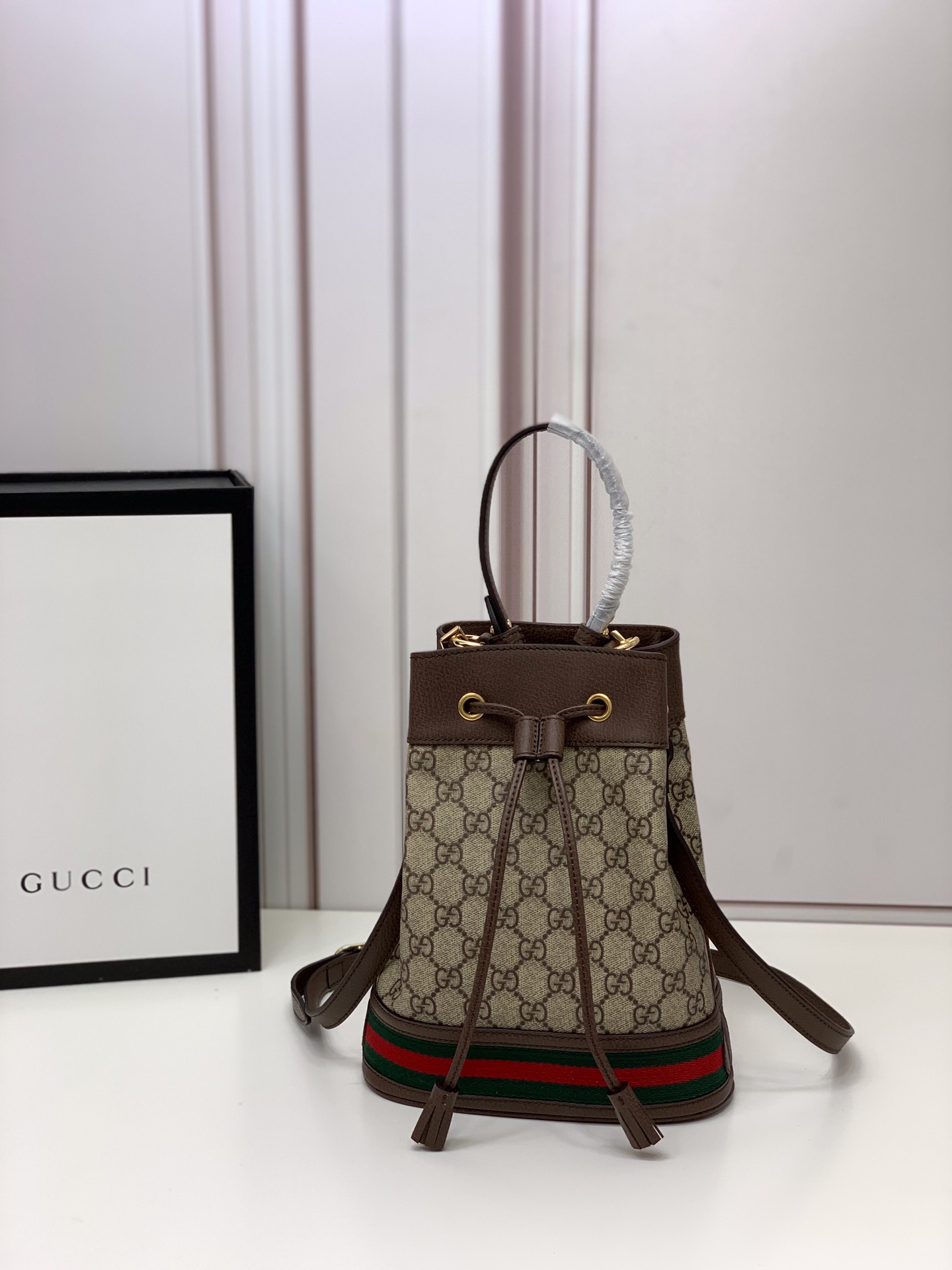 [GUCCI] 구찌 오피디아 스몰 GG 버킷백