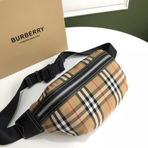 [BURBERRY] 미디엄 체크 범백