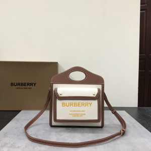 [BURBERRY] 미니 투톤 캔버스 레더 포켓백