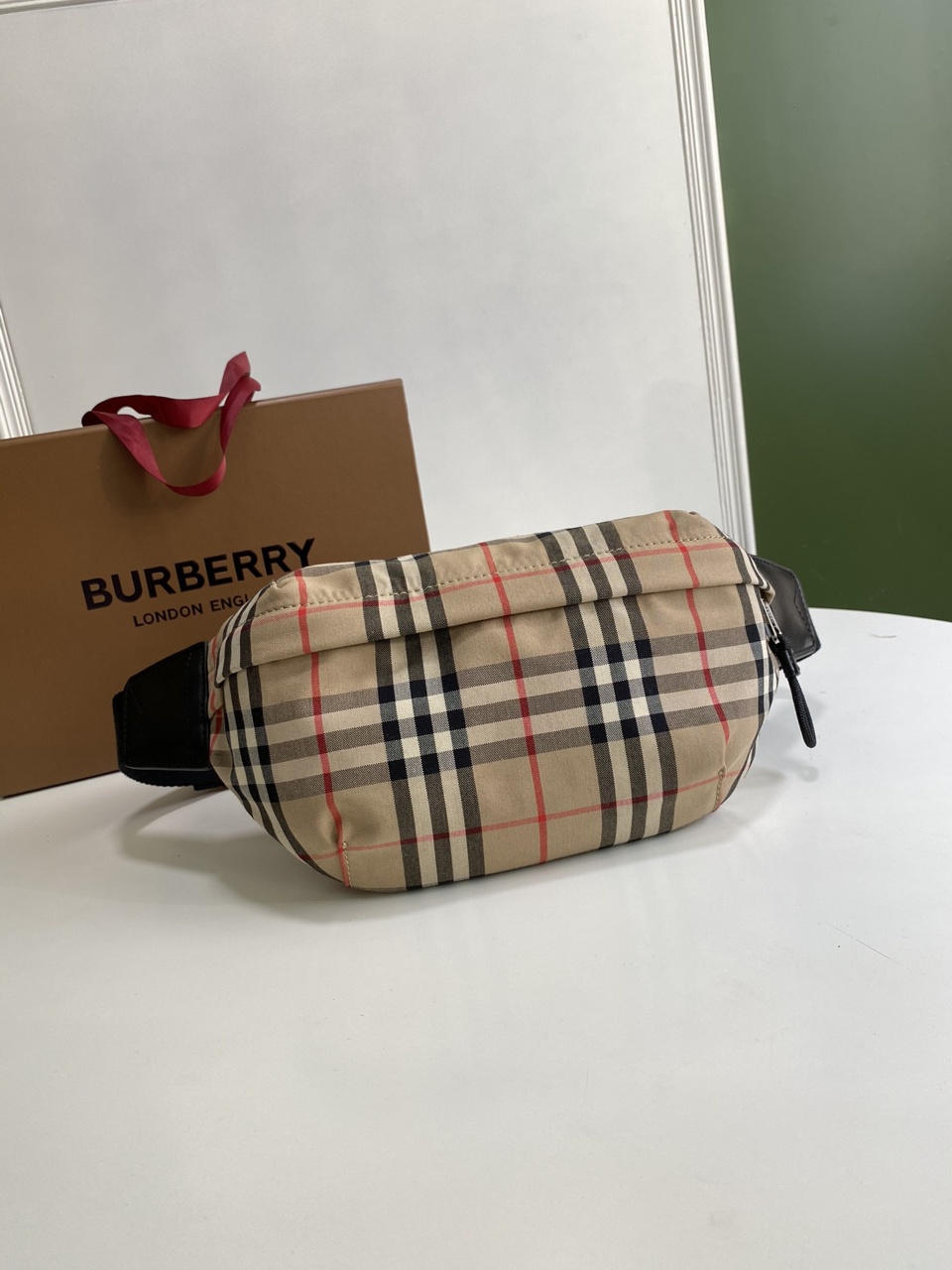 [BURBERRY] 미디엄 체크 범백