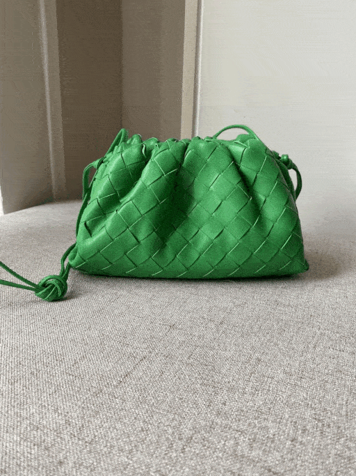 [BOTTEGA VENETA/JING] 보테가베네타 인트레치아토 파우치 미니(만두클러치)
