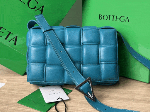 [BOTTEGA VENETA/JING] 패딩 패디드 카세트백