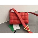 [BOTTEGA VENETA/JING] 스몰 패딩 패디드 카세트백