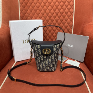 [DIOR/OC] 30 몽테인 amber 앰버 미니 버킷백