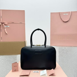 [MIUMIU/카타] 미우미우 가죽 보 백 BEAU 백